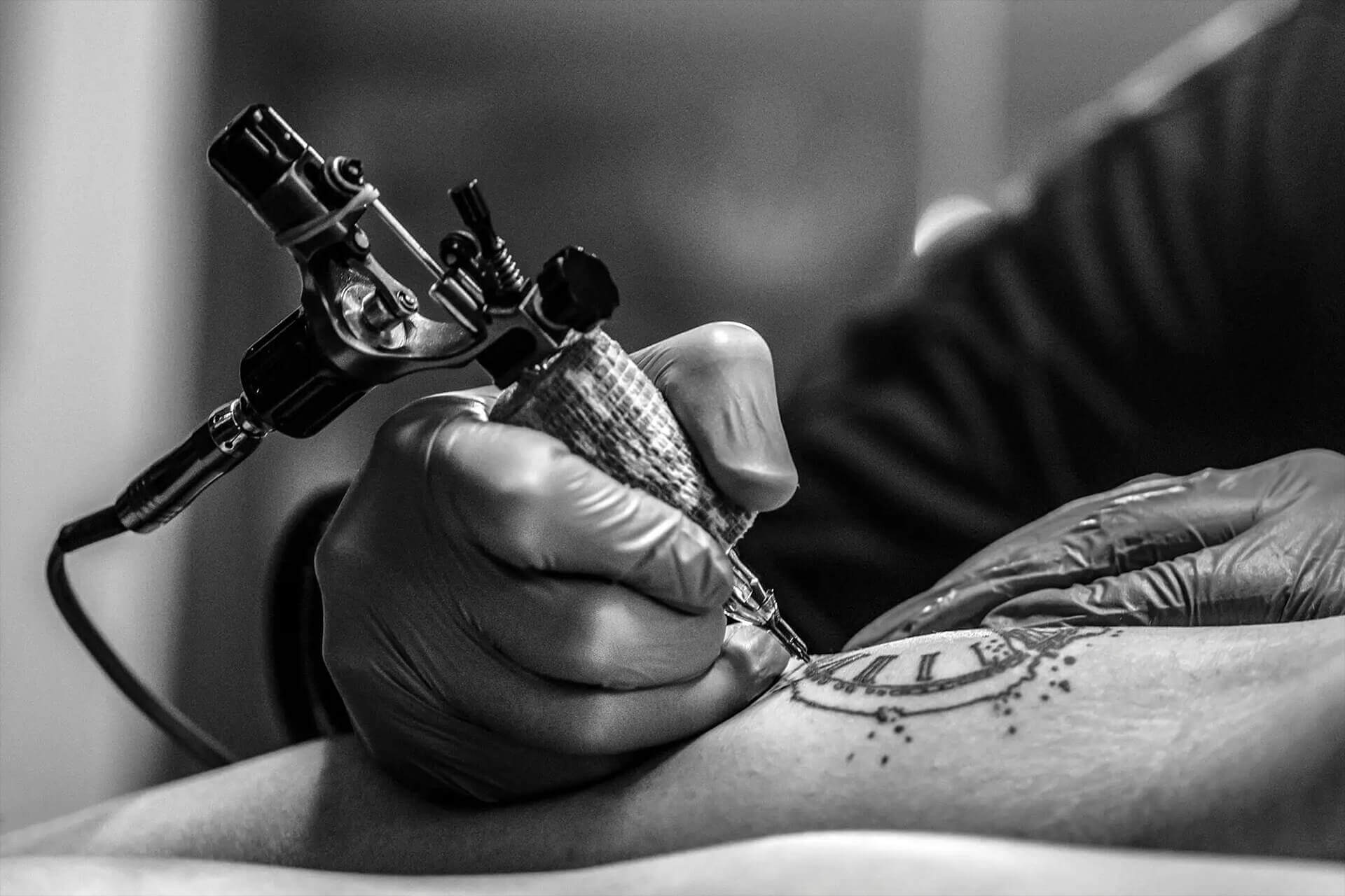 The Artistry of Expression: Kabam Tattoo Studio's Journey into Individuality